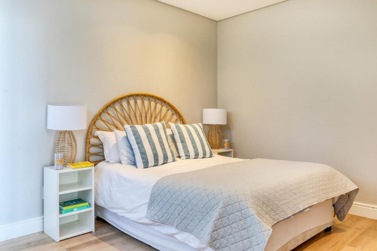 Stonehurst Views - 1 Bed Flatlet Apartment Cape Town